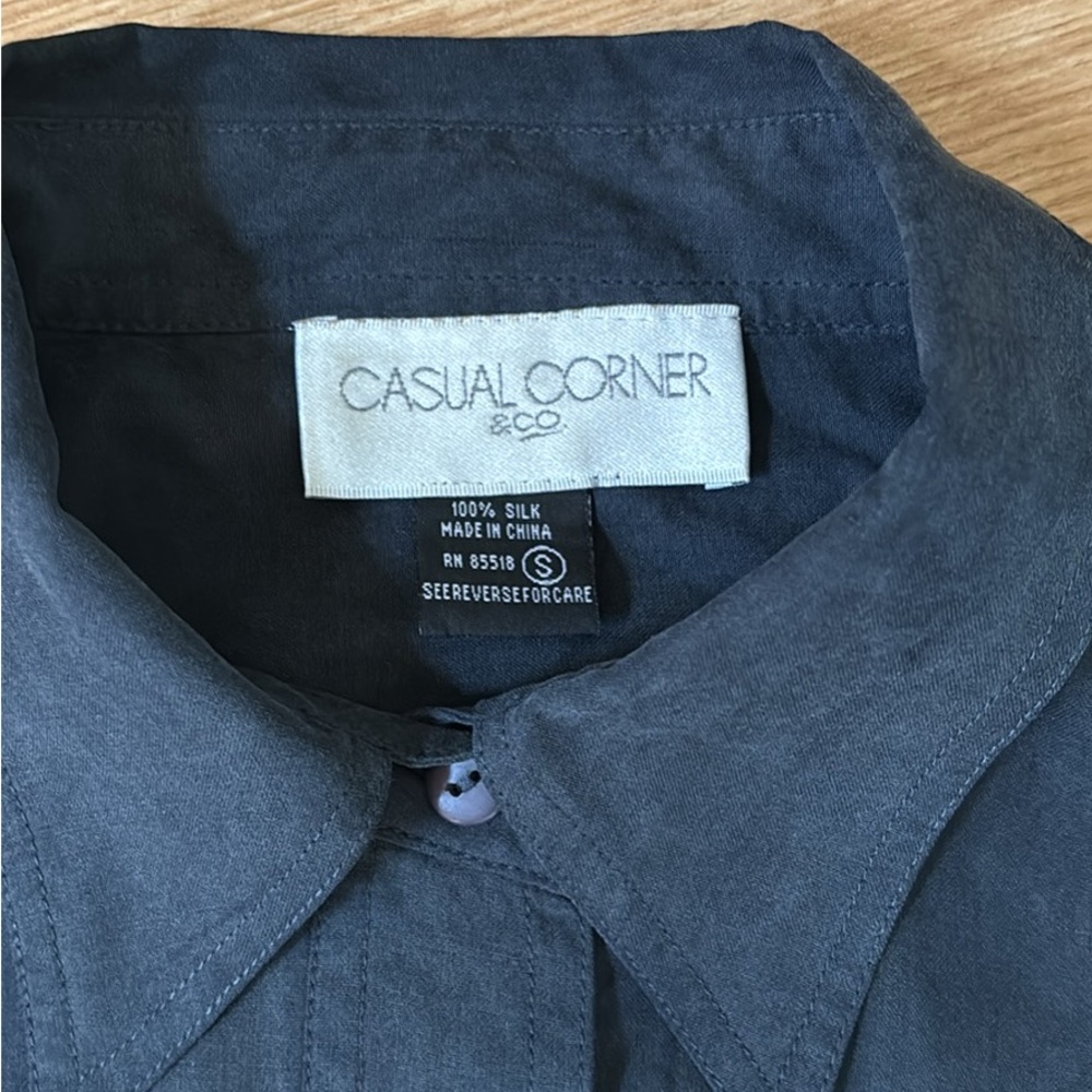 Navy formal Silk Shirt size S , almost brand new condition . - Picture 2 of 3